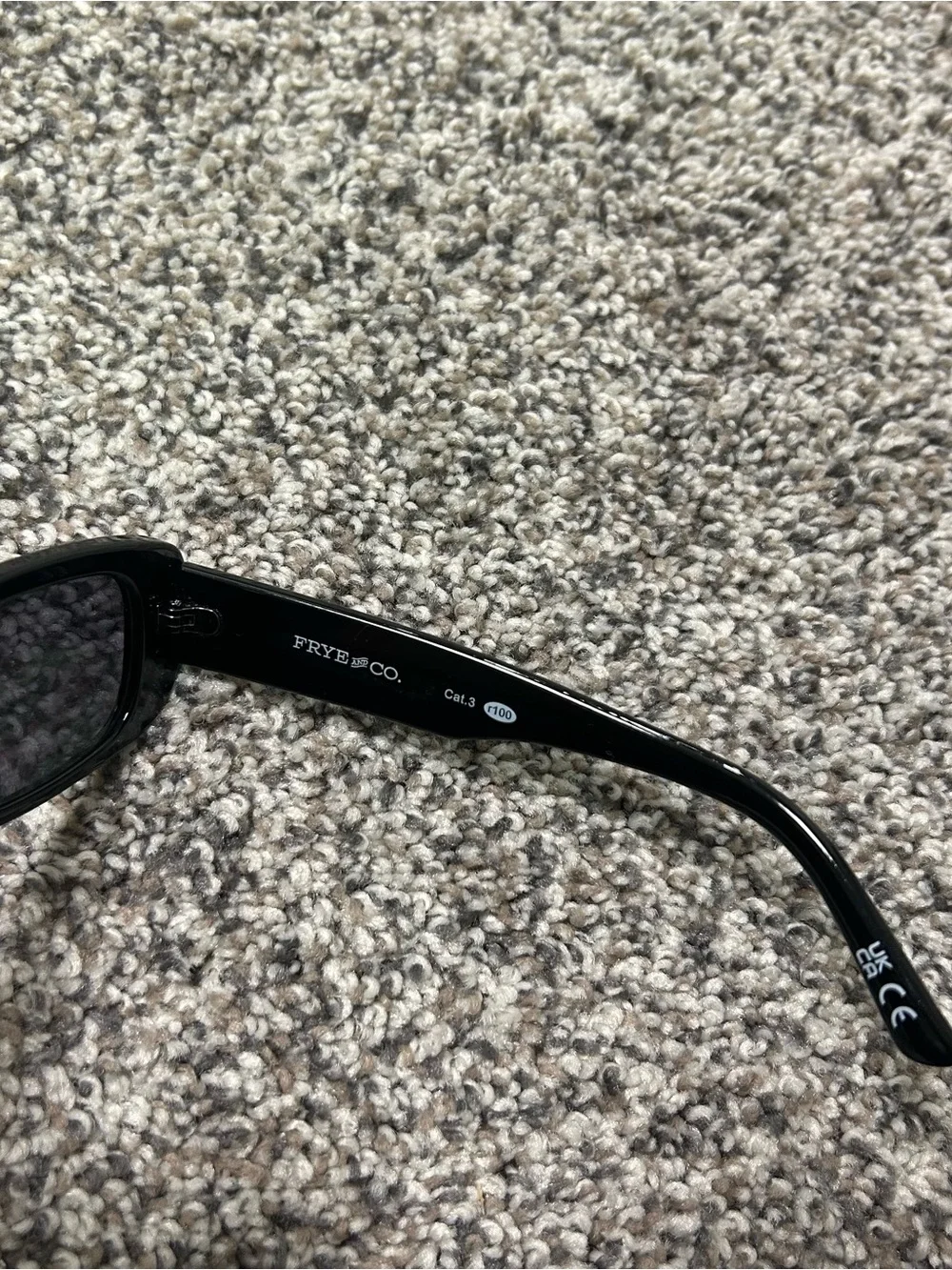 Frye & Co. Women's Chunky Black Plastic Rectangle Sunglasses